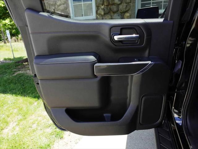 2022 GMC Sierra 1500 Limited 4WD Crew Cab Standard Box AT4