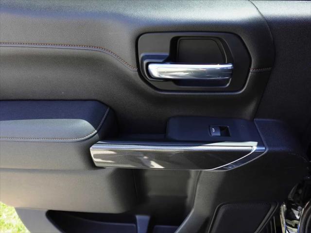2022 GMC Sierra 1500 Limited 4WD Crew Cab Standard Box AT4