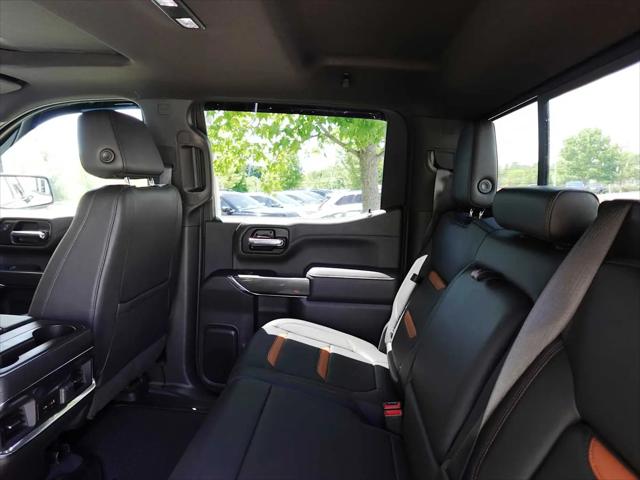 2022 GMC Sierra 1500 Limited 4WD Crew Cab Standard Box AT4