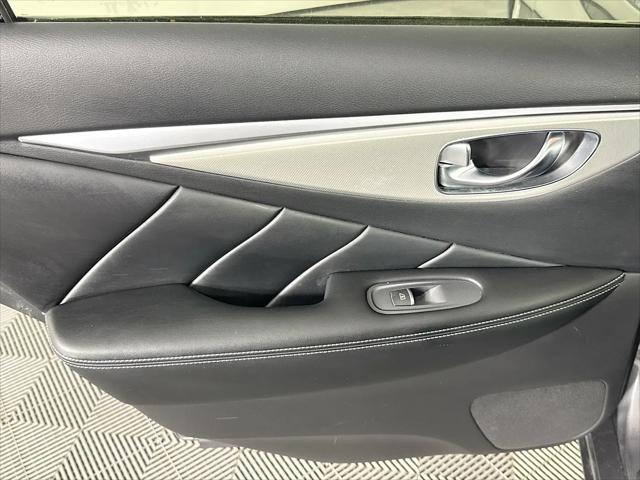2021 INFINITI Q50 LUXE