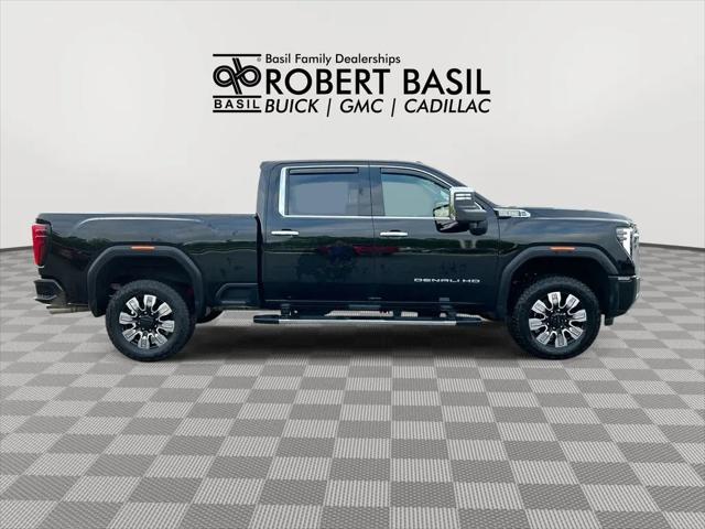 2025 GMC Sierra 2500HD 4WD Crew Cab Standard Bed Denali