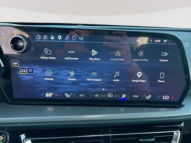 2025 Chevrolet Traverse AWD LT