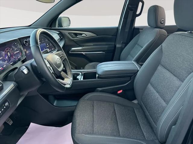 2025 Chevrolet Traverse AWD LT