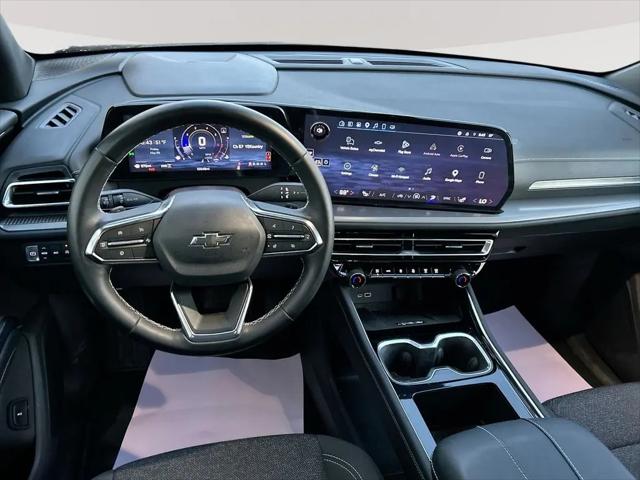 2025 Chevrolet Traverse AWD LT