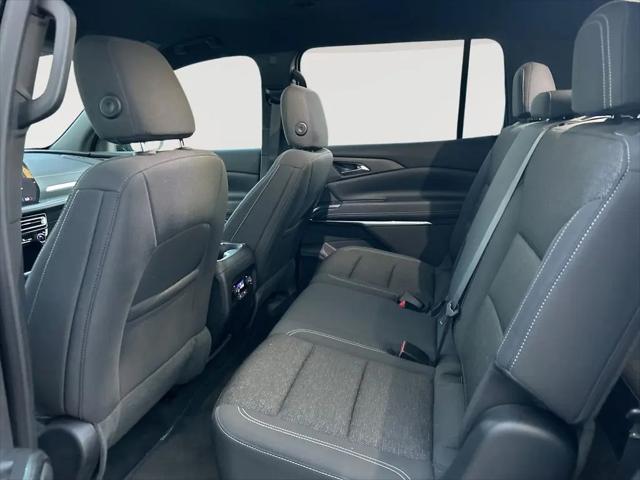 2025 Chevrolet Traverse AWD LT