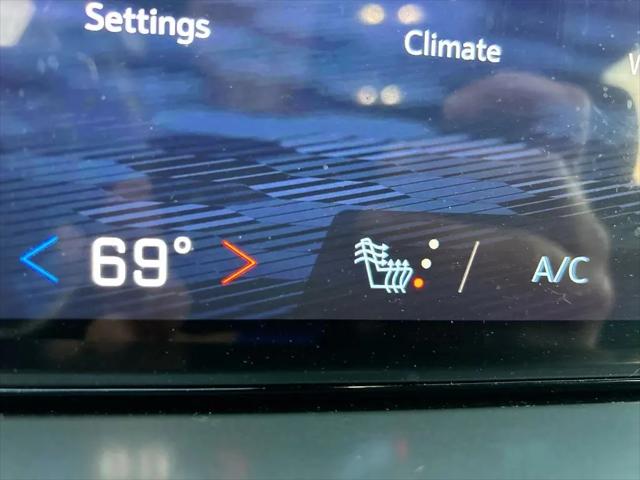 2025 Chevrolet Traverse AWD LT