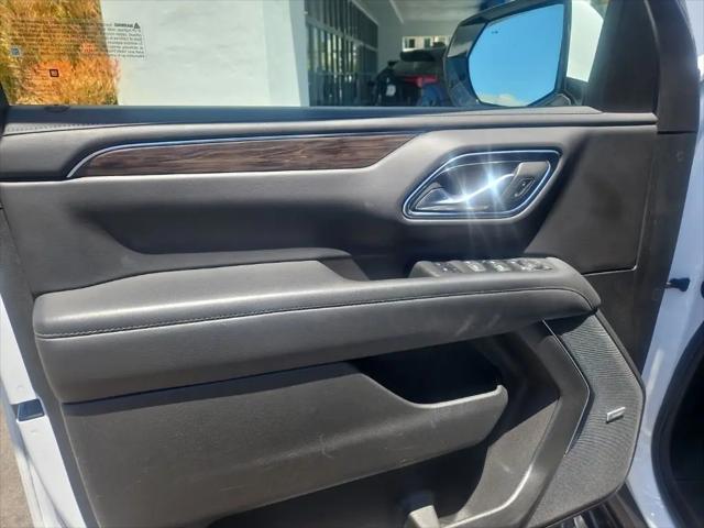 2023 Chevrolet Suburban 2WD LT