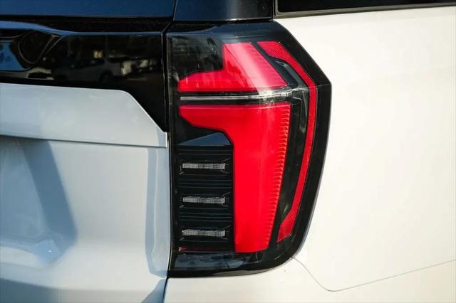 2026 Chevrolet Suburban LS, 4WD