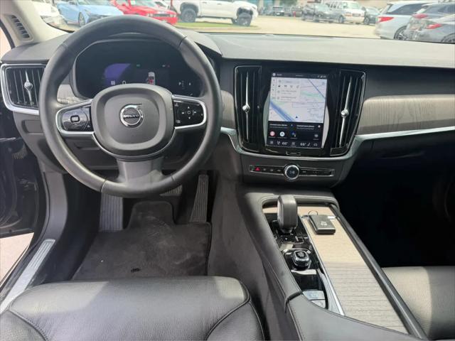 2023 Volvo S90 B6 Plus