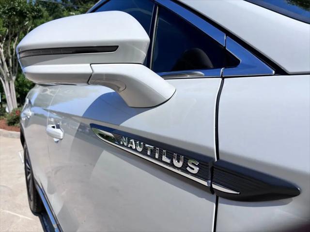 2020 Lincoln Nautilus Standard