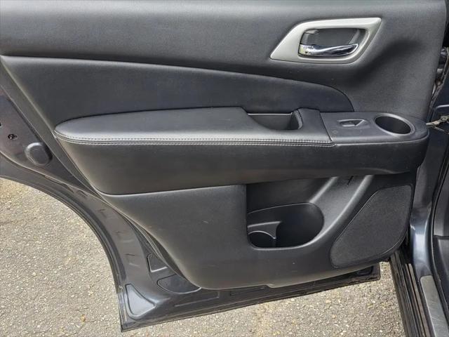 2014 Nissan Pathfinder Platinum