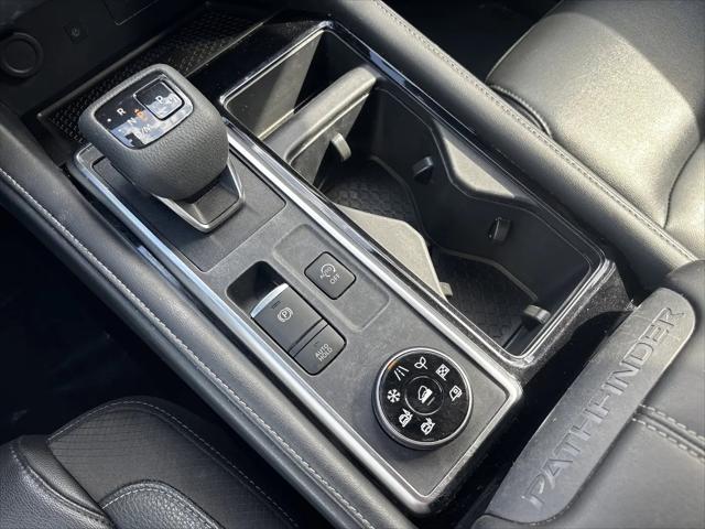 2023 Nissan Pathfinder SL 4WD