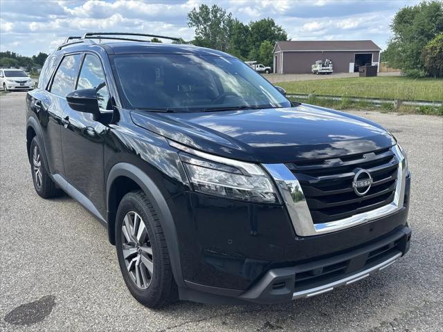 2023 Nissan Pathfinder SL 4WD for sale in Wayland, MI