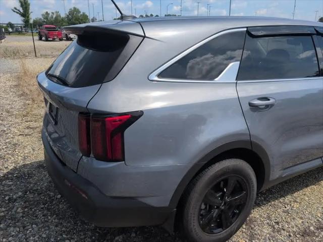 2022 Kia Sorento LX