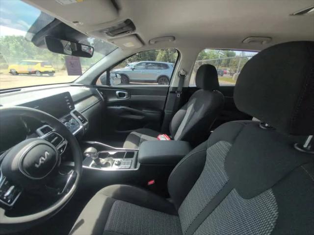 2022 Kia Sorento LX
