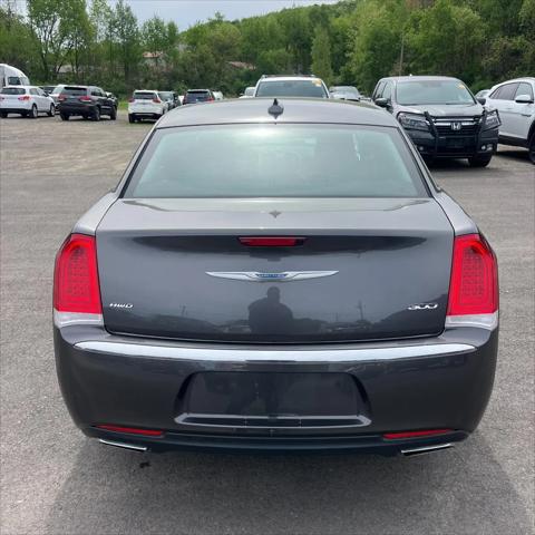 2015 Chrysler 300 Limited
