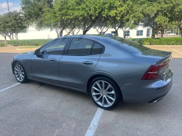 2021 Volvo S60 T5 Momentum