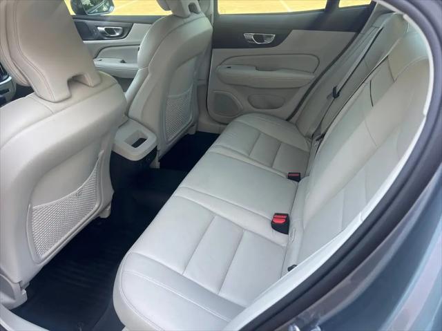 2021 Volvo S60 T5 Momentum