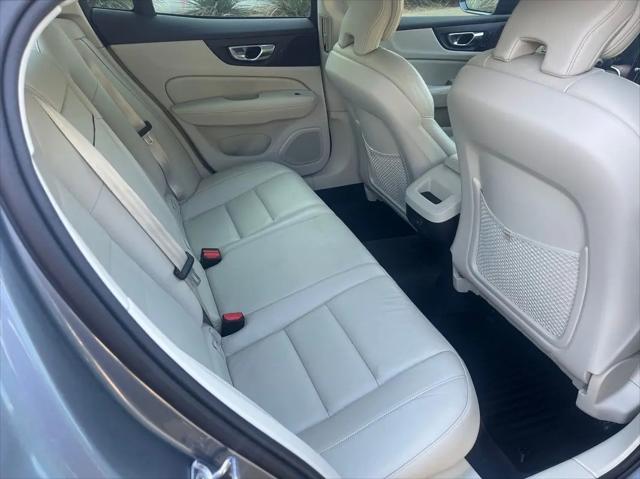 2021 Volvo S60 T5 Momentum