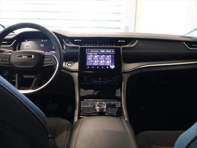2024 Jeep Grand Cherokee Laredo 4x2