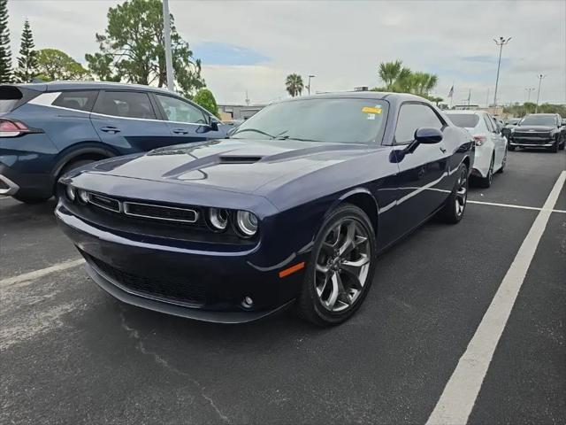 2017 Dodge Challenger SXT Plus