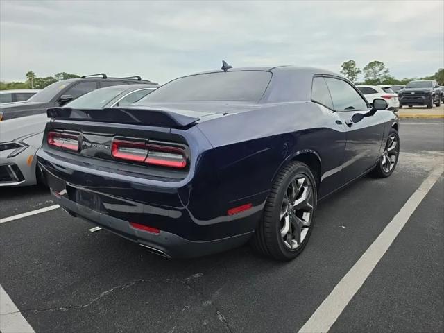 2017 Dodge Challenger SXT Plus