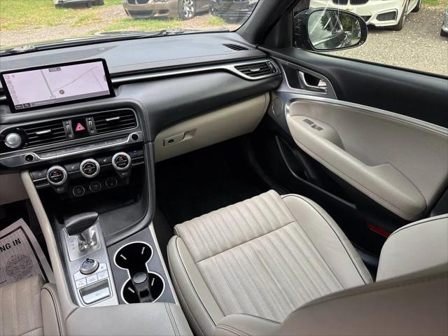 2022 Genesis G70 2.0T RWD