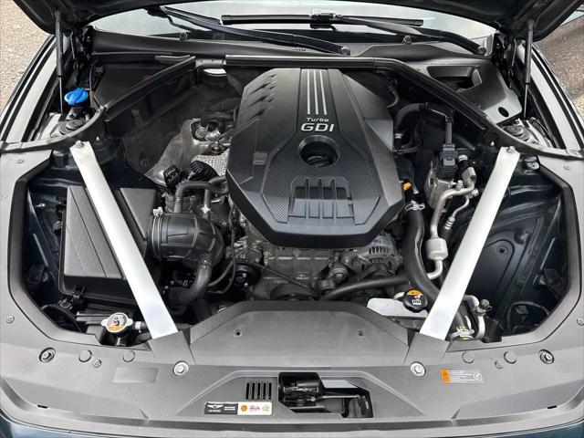 2022 Genesis G70 2.0T RWD