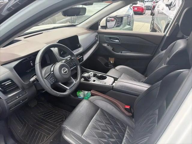 2022 Nissan Rogue Platinum FWD