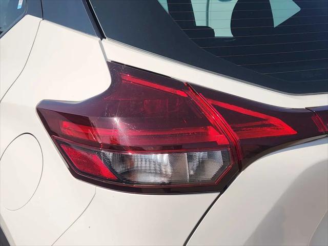 2022 Nissan Kicks SR Xtronic CVT