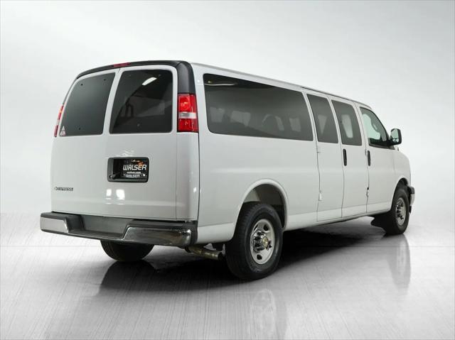 2025 Chevrolet Express Passenger RWD 3500 Extended Wheelbase LT