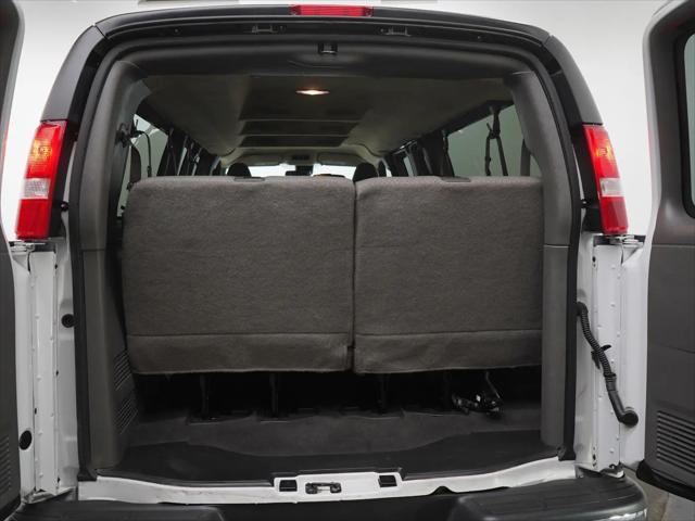 2025 Chevrolet Express Passenger RWD 3500 Extended Wheelbase LT
