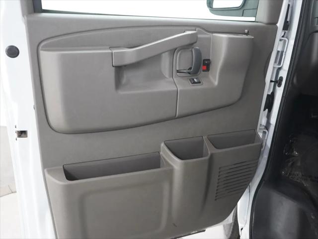 2025 Chevrolet Express Passenger RWD 3500 Extended Wheelbase LT