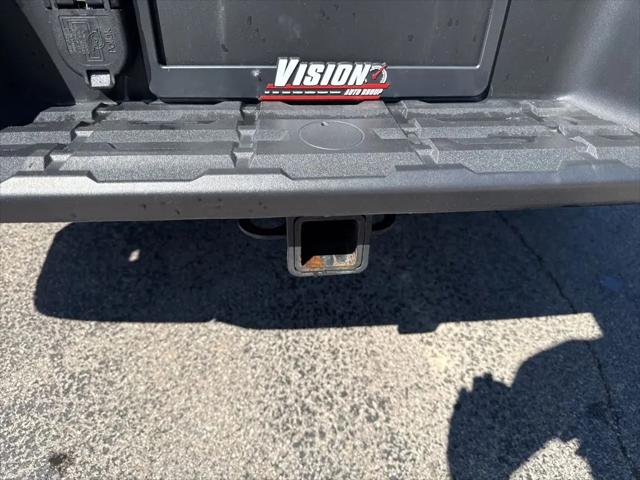2025 Nissan Frontier Crew Cab PRO-4X 4x4