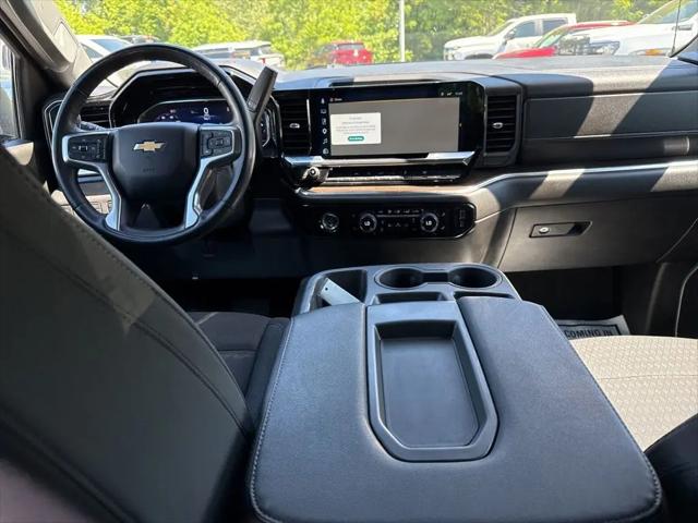 2024 Chevrolet Silverado 1500 4WD Crew Cab Short Bed LT with 2FL