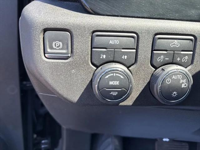 2024 Chevrolet Silverado 1500 4WD Crew Cab Short Bed LT with 2FL