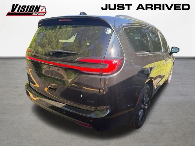 2023 Chrysler Pacifica Touring L AWD