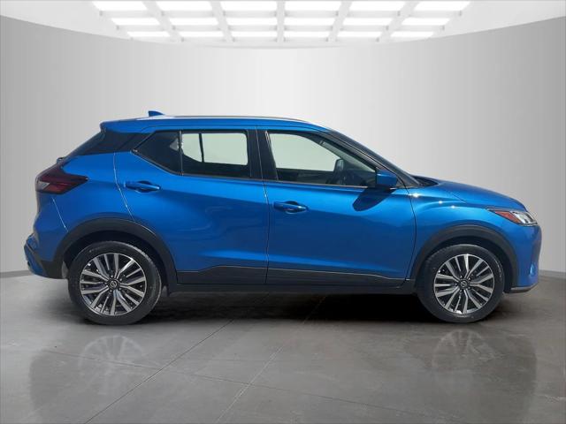 2021 Nissan Kicks SV Xtronic CVT
