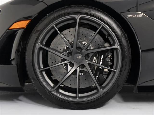 2025 McLaren 750S Spider