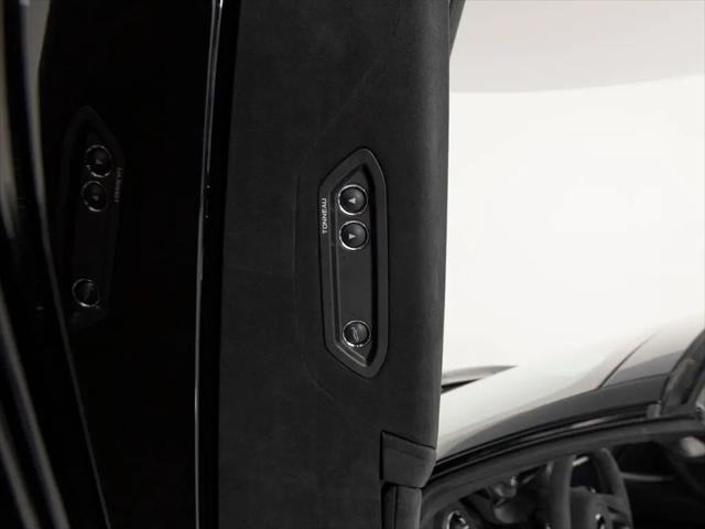2025 McLaren 750S Spider