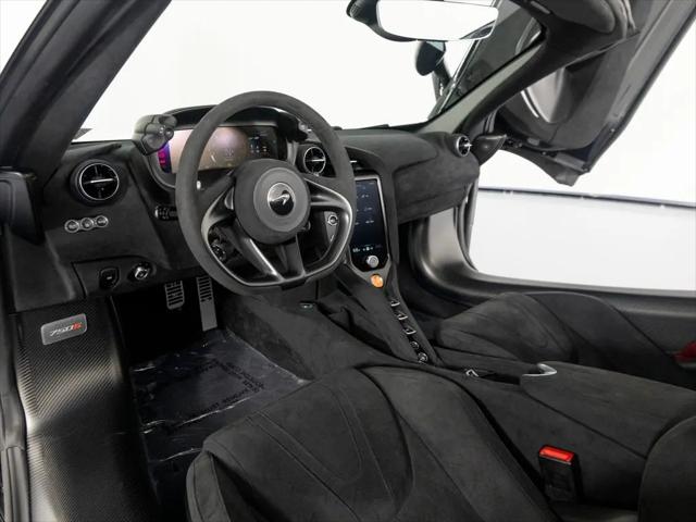 2025 McLaren 750S Spider