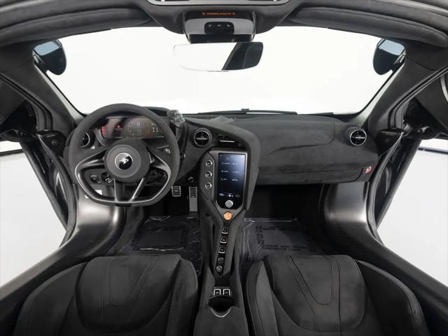 2025 McLaren 750S Spider