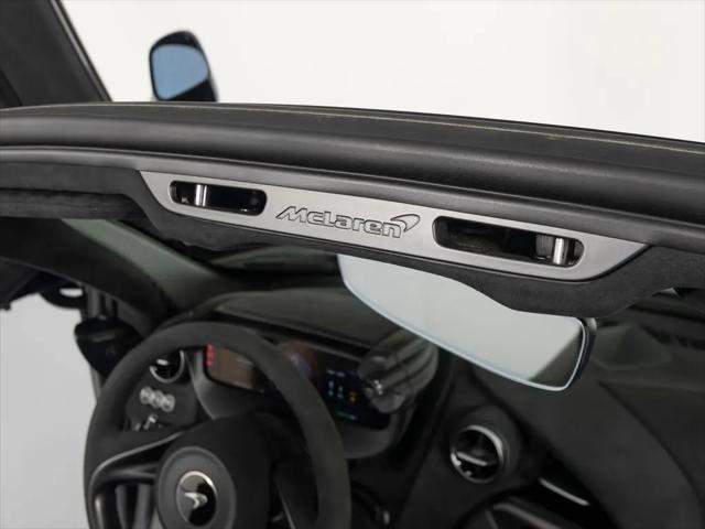 2025 McLaren 750S Spider