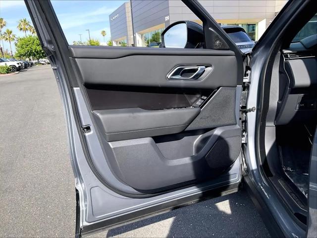 2026 Land Rover Range Rover Velar P250 Dynamic SE