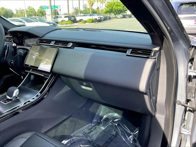 2026 Land Rover Range Rover Velar P250 Dynamic SE