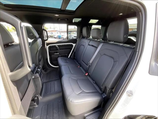 2026 Land Rover Defender P400 X-Dynamic SE
