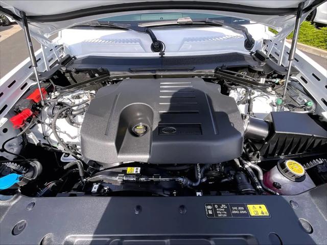 2026 Land Rover Defender P400 X-Dynamic SE