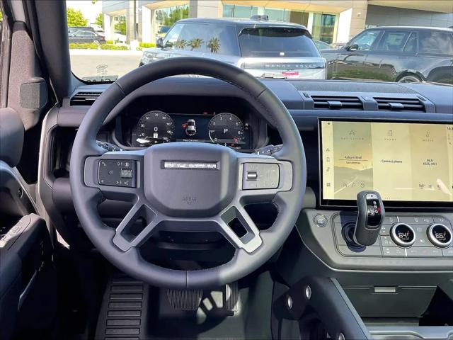 2026 Land Rover Defender P400 X-Dynamic SE