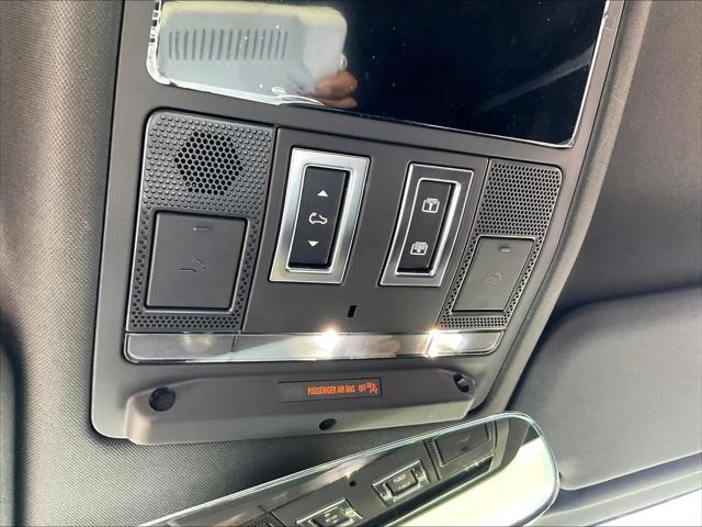 2026 Land Rover Defender P400 X-Dynamic SE