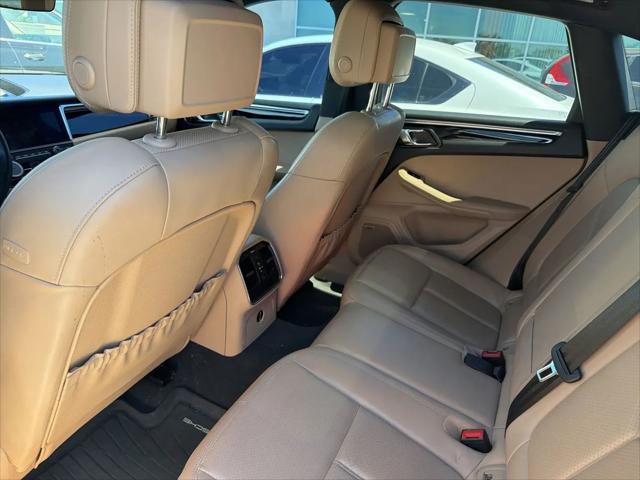 2021 Porsche Macan Macan